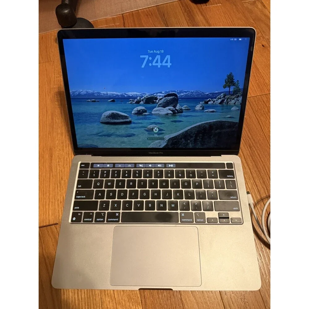 Apple MacBook Pro 2022 13
